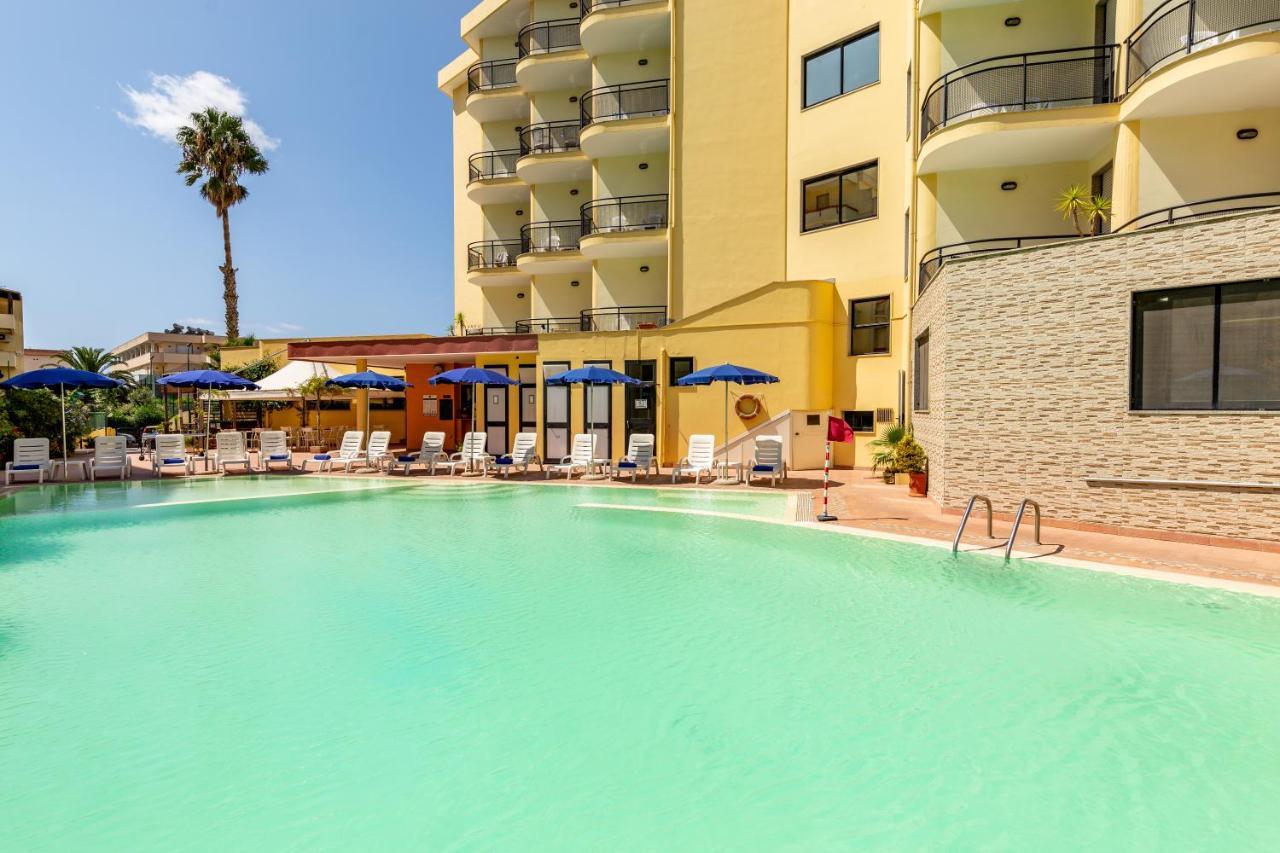 Hotel Rina 4*